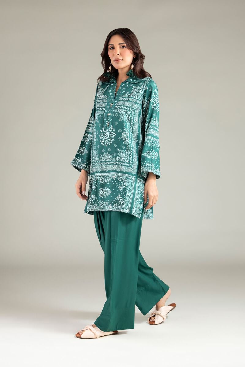 https://us.khaadi.com/dw/image/v2/BJTG_PRD/on/demandware.static/-/Sites-khaadi-master-catalog/default/dwc32b3b9b/images/hi-res/1-26-110-b-d_multi_1.jpg?sw=800&sh=1200