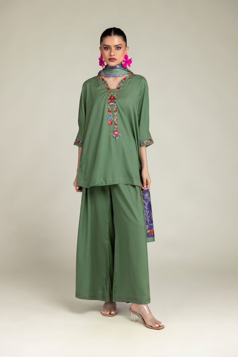 https://us.khaadi.com/dw/image/v2/BJTG_PRD/on/demandware.static/-/Sites-khaadi-master-catalog/default/dwc32e0e67/images/hi-res/1-26-203-a-e1_multi_1.jpg?sw=800&sh=1200