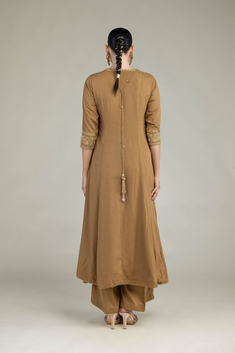 Embroidered | Raw Silk | V-Neck Silk Kurta | USD 60.00