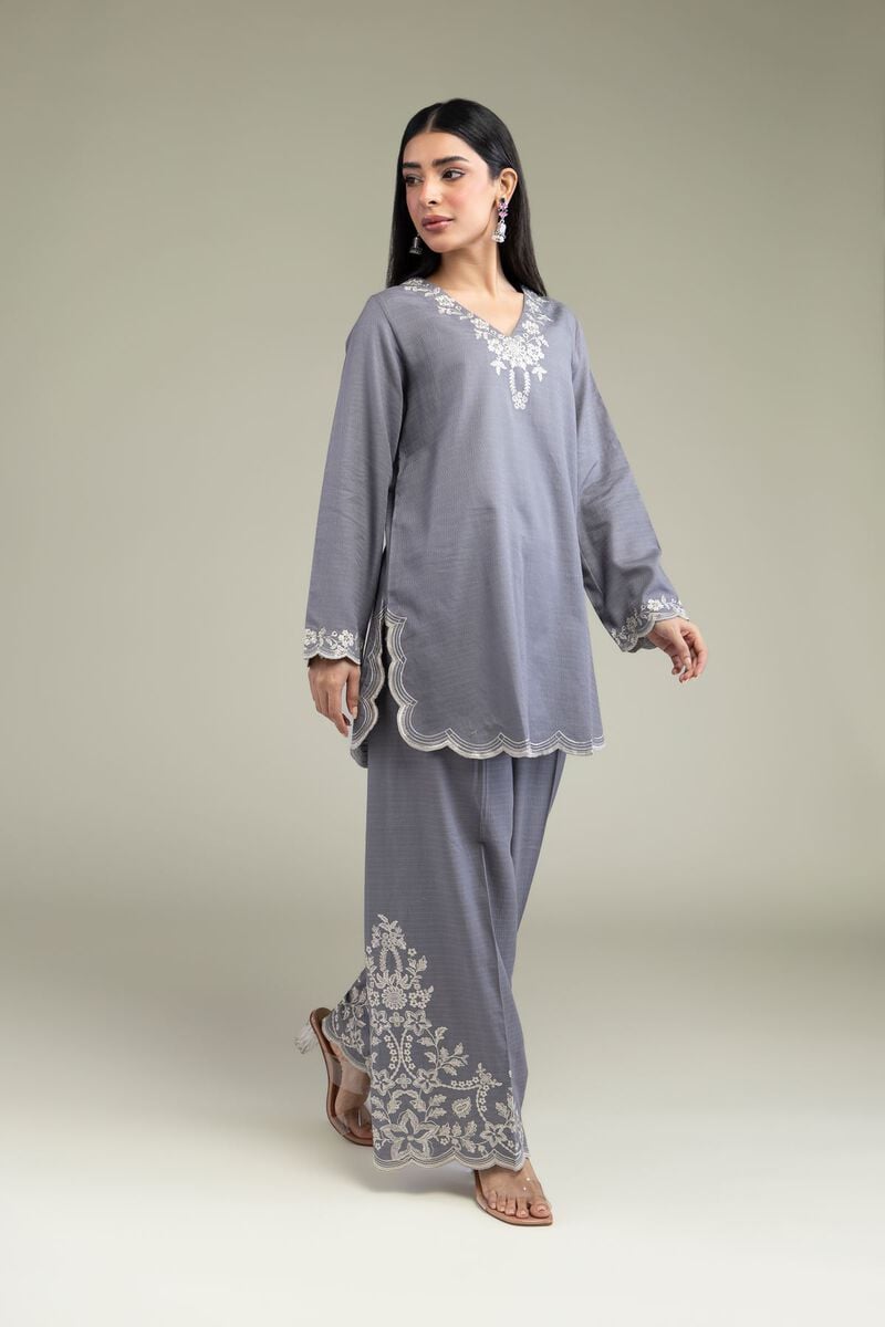 https://us.khaadi.com/dw/image/v2/BJTG_PRD/on/demandware.static/-/Sites-khaadi-master-catalog/default/dwc5c273b3/images/hi-res/25-10-11e8-03ba_multi_1.jpg?sw=800&sh=1200