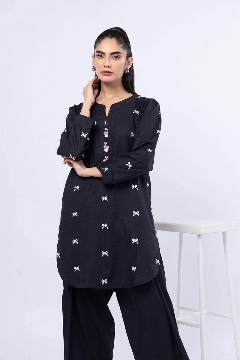 https://us.khaadi.com/dw/image/v2/BJTG_PRD/on/demandware.static/-/Sites-khaadi-master-catalog/default/dwc8382679/images/hi-res/25-07-7e5-12ta_multi_1.jpg?sw=800&sh=1200