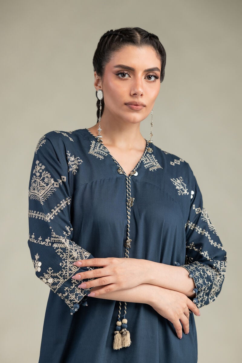 Embroidered | Raw Silk | V-Neck Longline Kurta | USD 70.00