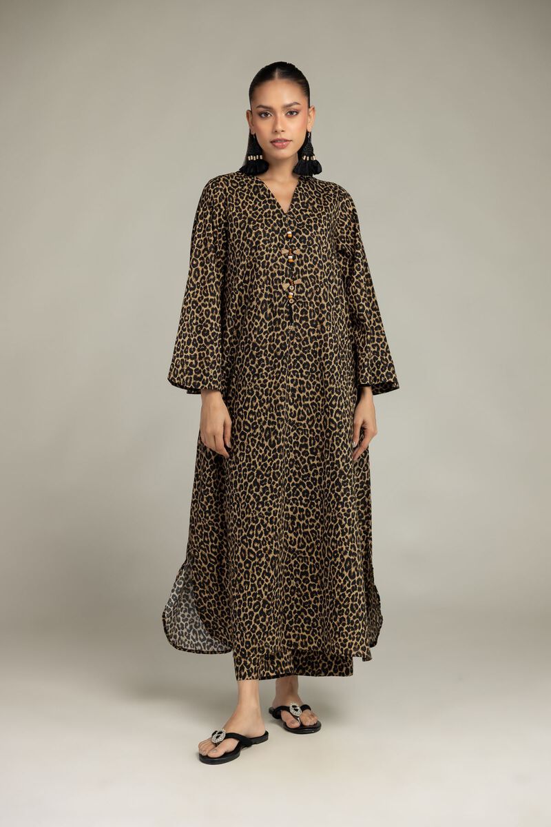 https://us.khaadi.com/dw/image/v2/BJTG_PRD/on/demandware.static/-/Sites-khaadi-master-catalog/default/dwc9a90147/images/hi-res/1-26-227-b-b1_multi_1.jpg?sw=800&sh=1200