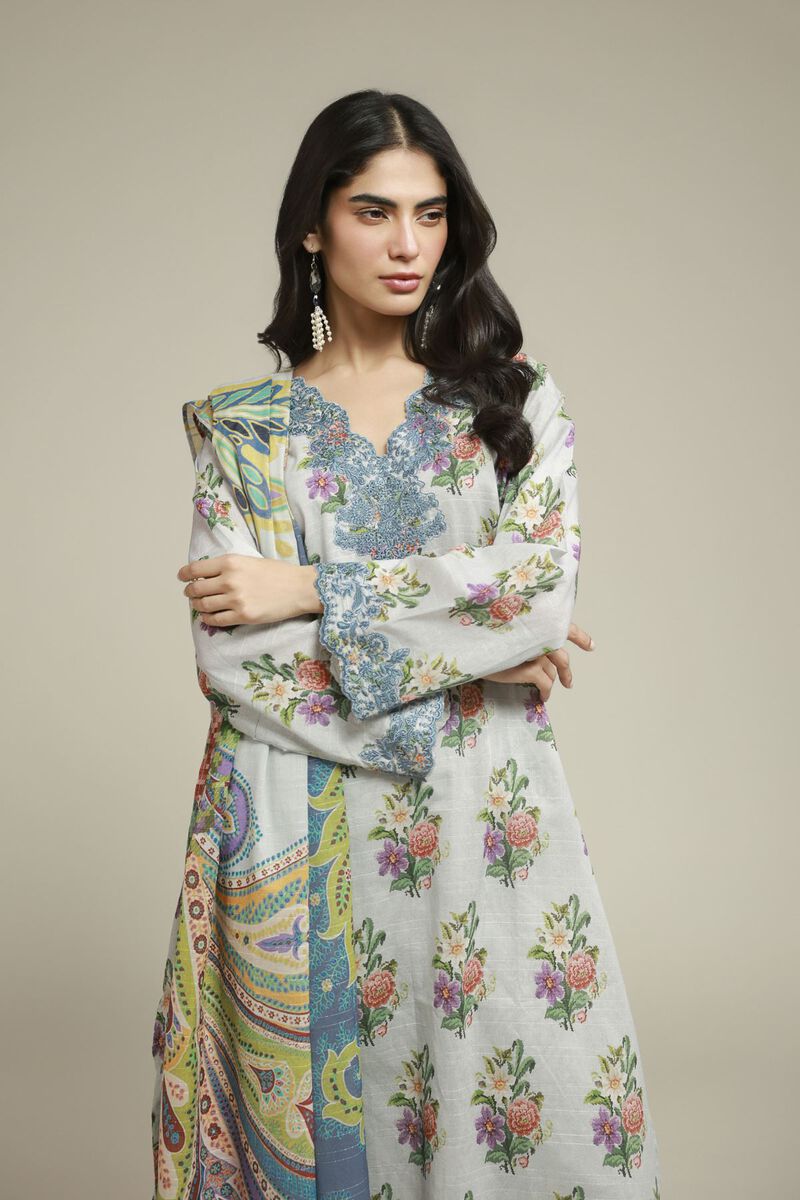 Embroidered | Mesuri | 3-Piece Tailored Suit | USD 70.00
