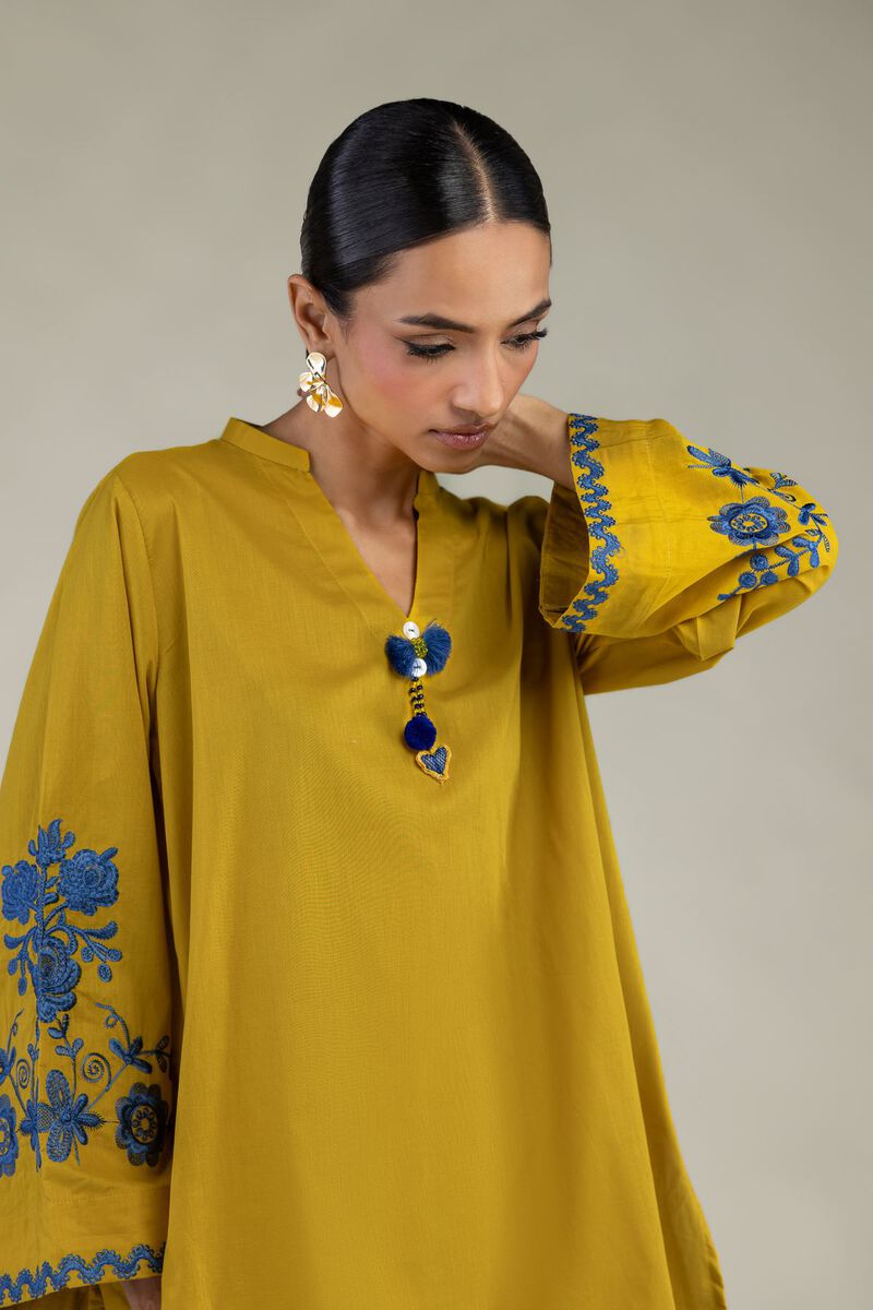 Embroidered | Cambric | Floral Cambric Kurta | USD 35.00