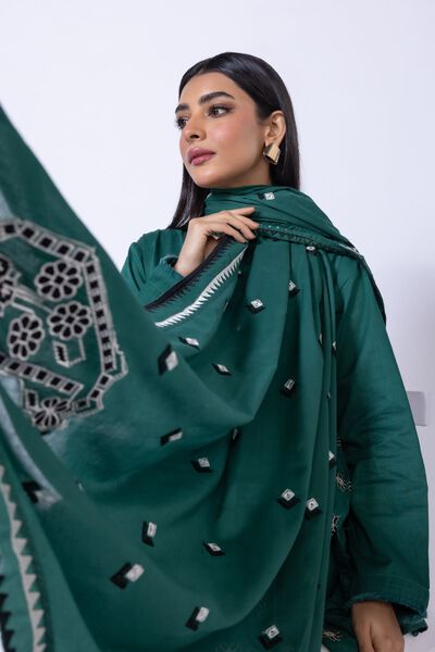  | Dupatta | Embroidered | USD 30.00