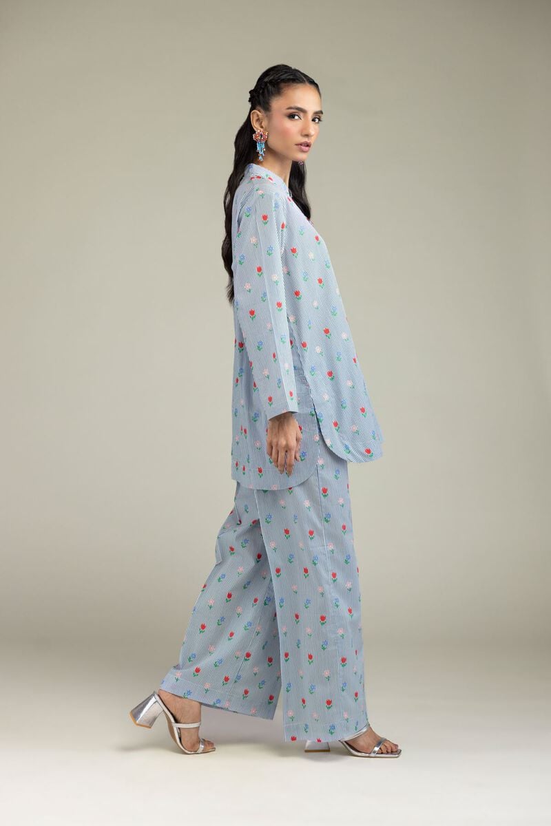 https://us.khaadi.com/dw/image/v2/BJTG_PRD/on/demandware.static/-/Sites-khaadi-master-catalog/default/dwcfd3af04/images/hi-res/1-26-205-b-a1_multi_1.jpg?sw=800&sh=1200