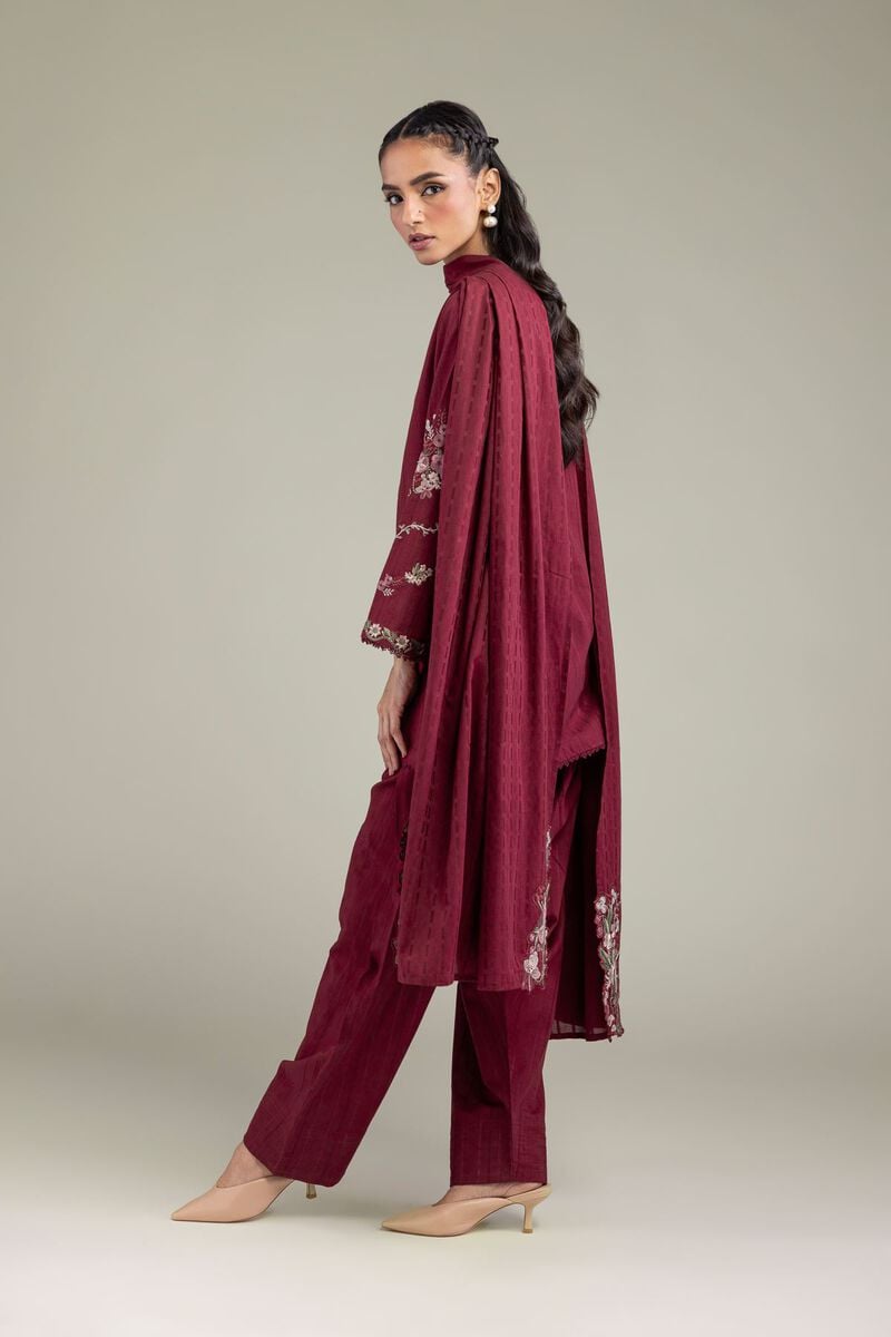 https://us.khaadi.com/dw/image/v2/BJTG_PRD/on/demandware.static/-/Sites-khaadi-master-catalog/default/dwd2086a5f/images/hi-res/1-26-131-b-d_multi_1.jpg?sw=800&sh=1200