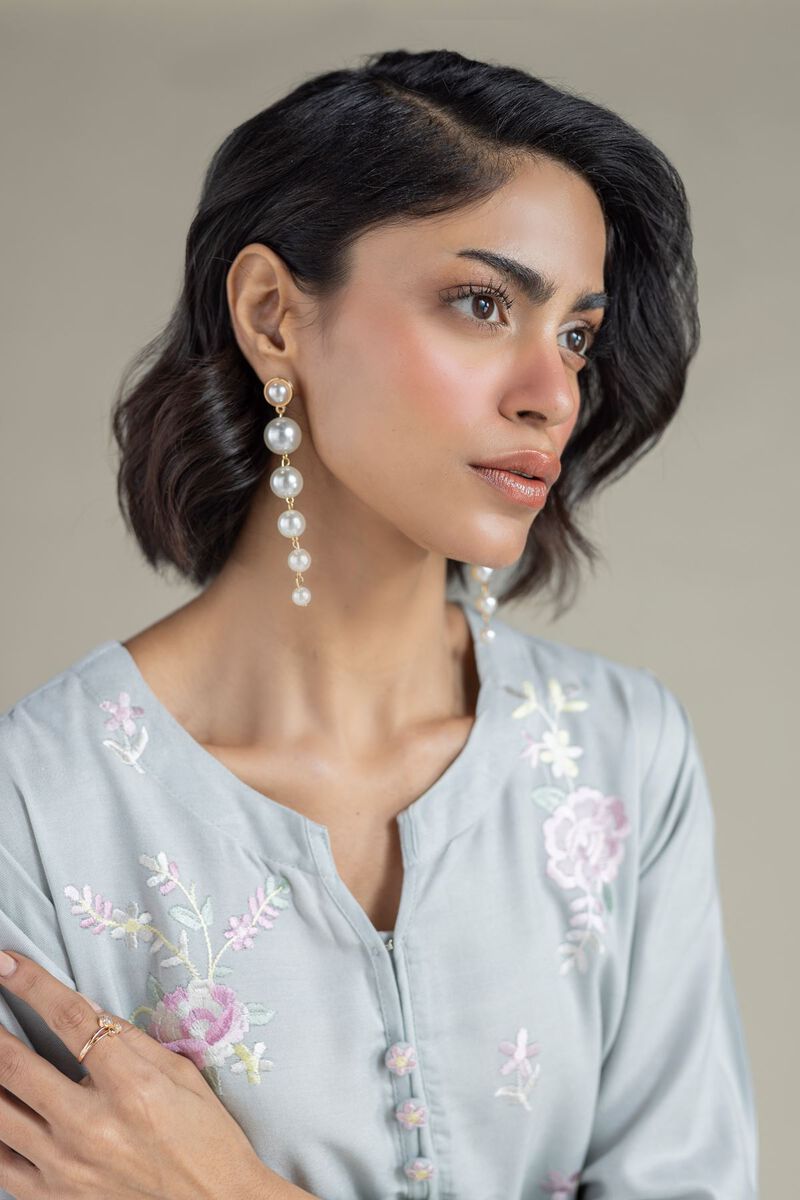 Embroidered | Heavy Blended Viscose | Floral Threadwork Kurta | USD 40.00