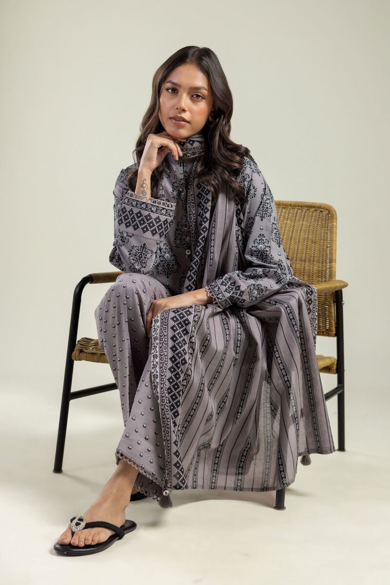https://us.khaadi.com/dw/image/v2/BJTG_PRD/on/demandware.static/-/Sites-khaadi-master-catalog/default/dwd5a2e962/images/hi-res/1-26-201-c-d_multi_1.jpg?sw=800&sh=1200