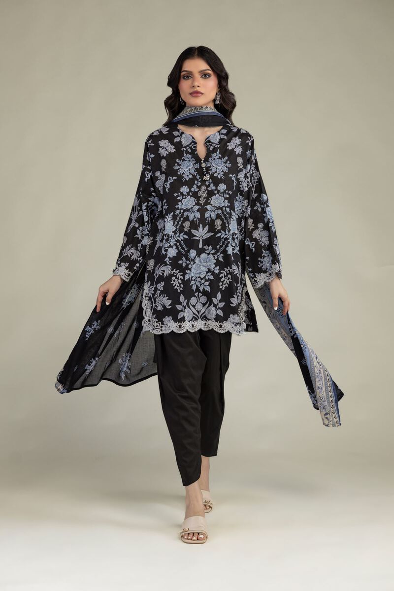 https://us.khaadi.com/dw/image/v2/BJTG_PRD/on/demandware.static/-/Sites-khaadi-master-catalog/default/dwd62469ad/images/hi-res/1-26-244-b-d1_multi_1.jpg?sw=800&sh=1200