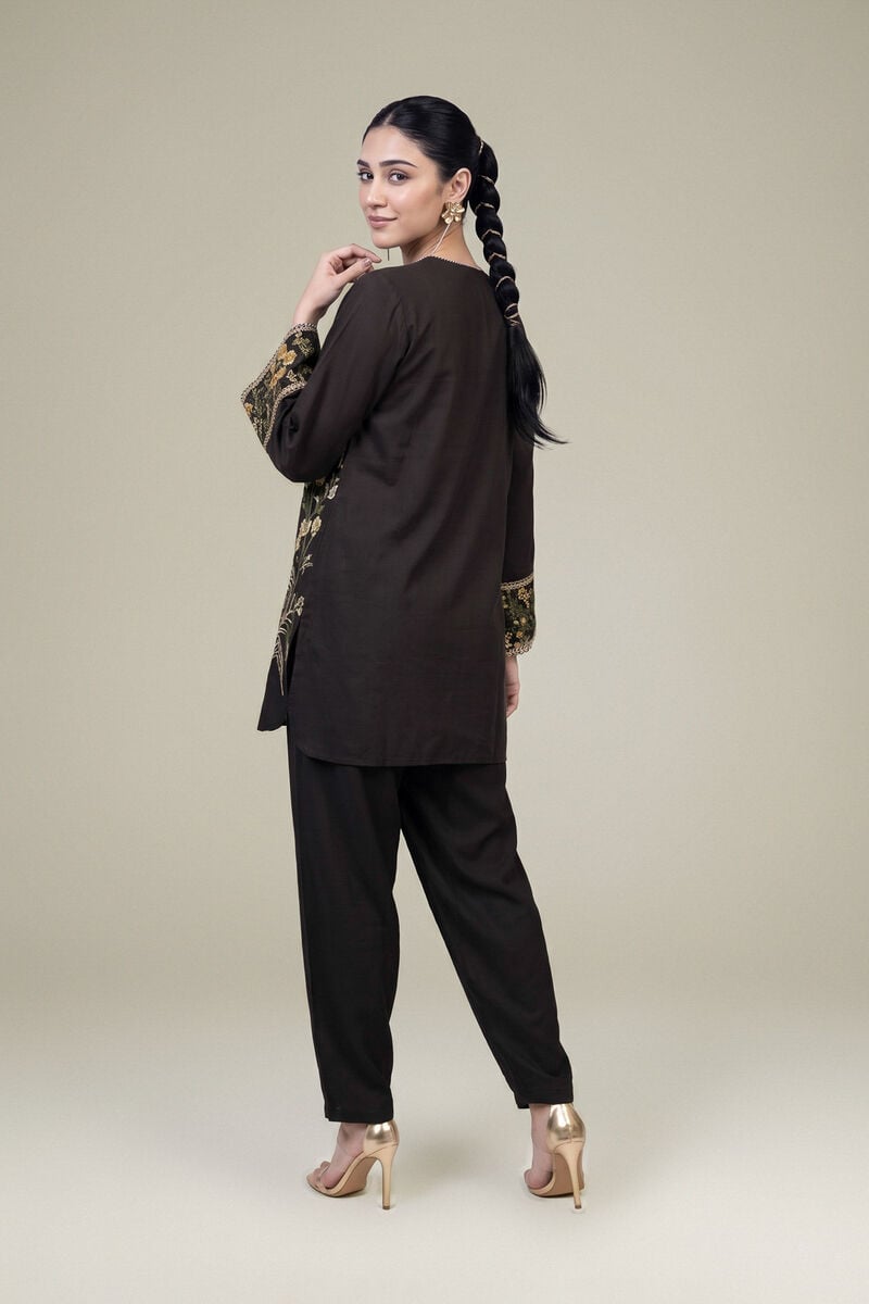 Embroidered | Raw Silk | Black V-Neck Kurta | USD 60.00