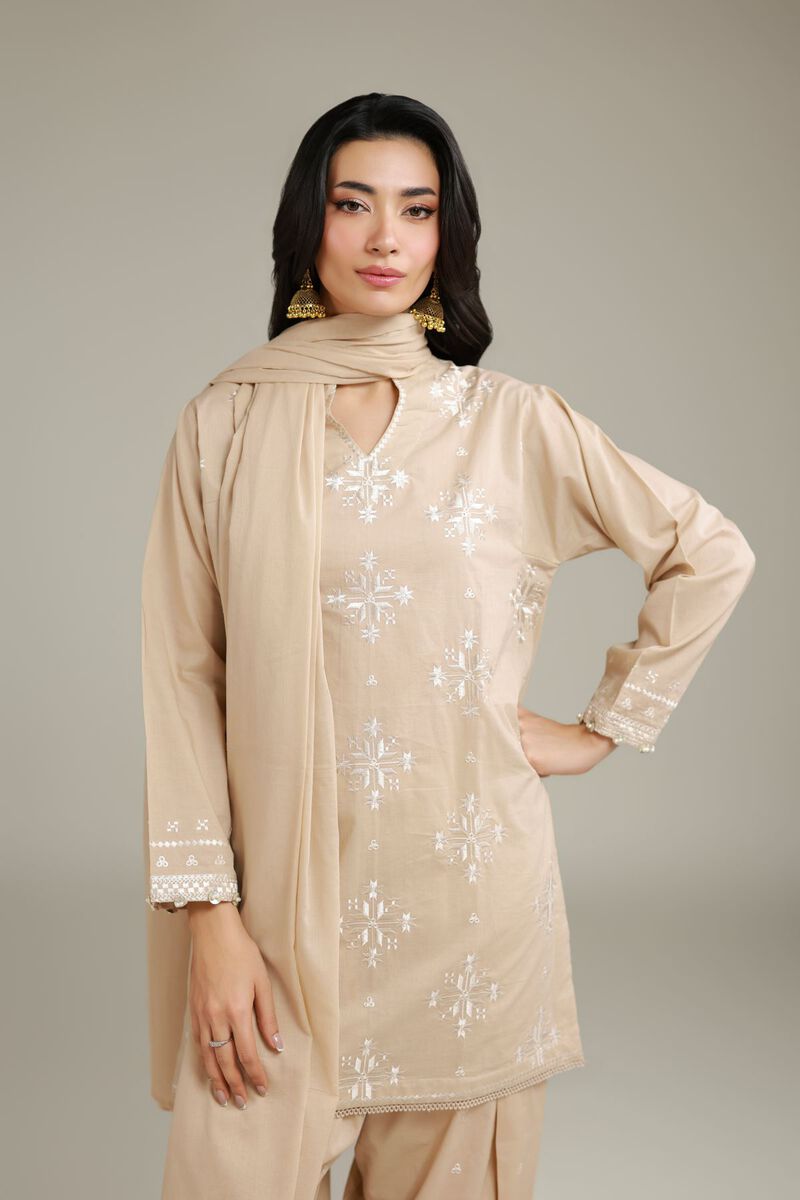 https://us.khaadi.com/dw/image/v2/BJTG_PRD/on/demandware.static/-/Sites-khaadi-master-catalog/default/dwd922c202/images/hi-res/1-26-120-c-f_multi_1.jpg?sw=800&sh=1200