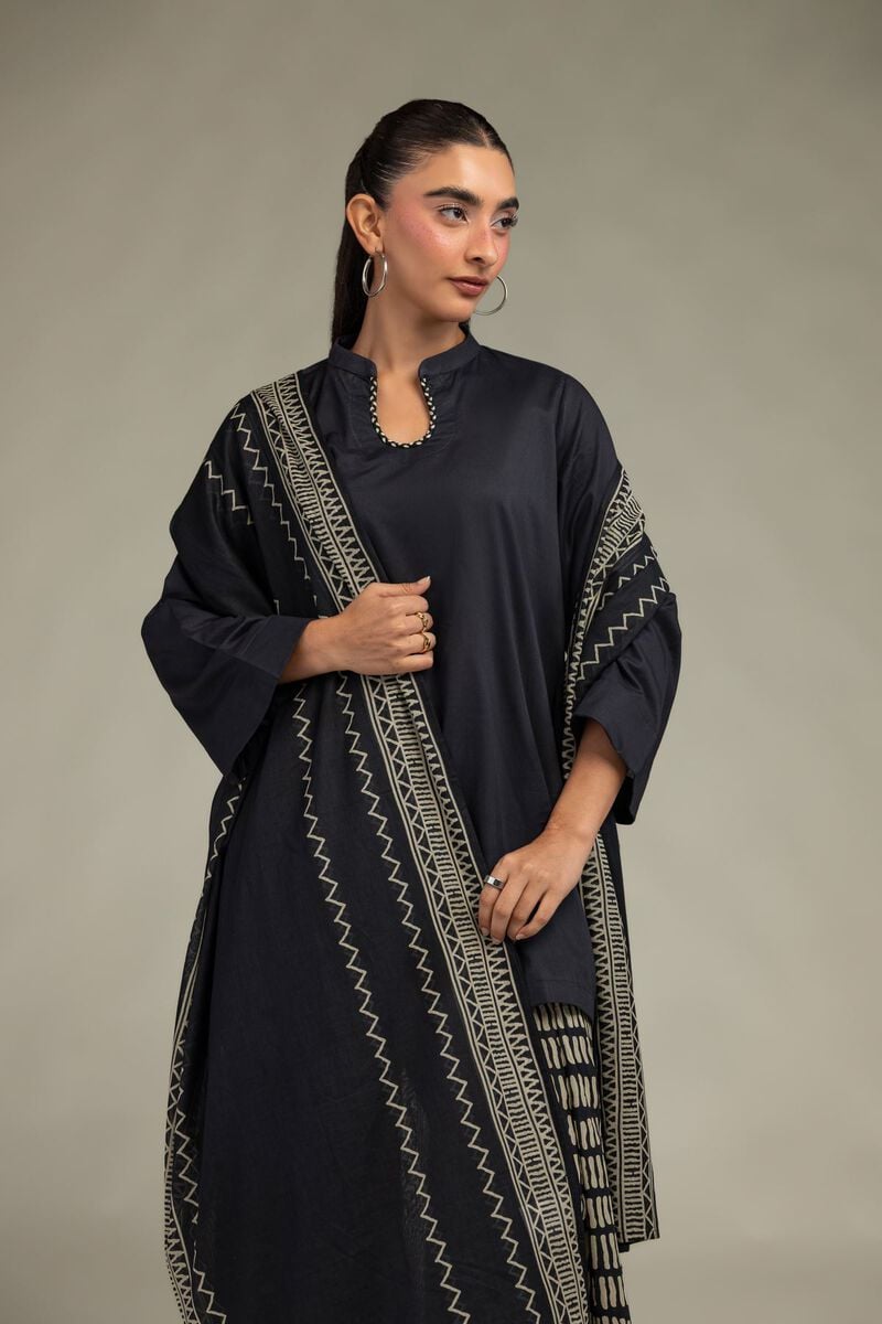 https://us.khaadi.com/dw/image/v2/BJTG_PRD/on/demandware.static/-/Sites-khaadi-master-catalog/default/dwd9b311bc/images/hi-res/1-26-312-c-d1_multi_1.jpg?sw=800&sh=1200