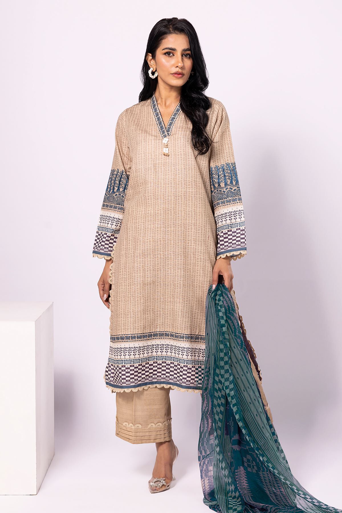 Khaadi sales khaddar suits