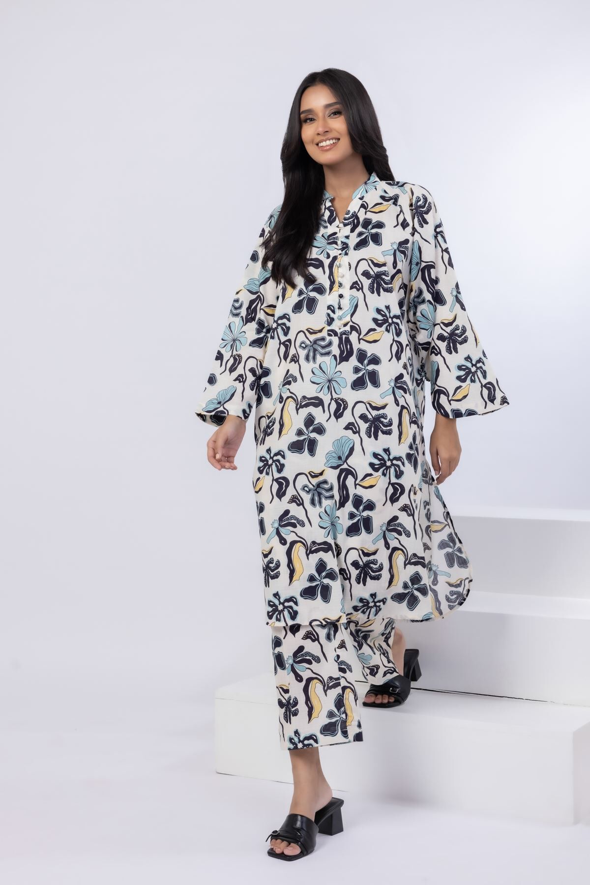 Buy Kurta | 0.0 N/A | 25-08-8E3-03TA-VG_MULTI | Khaadi United States