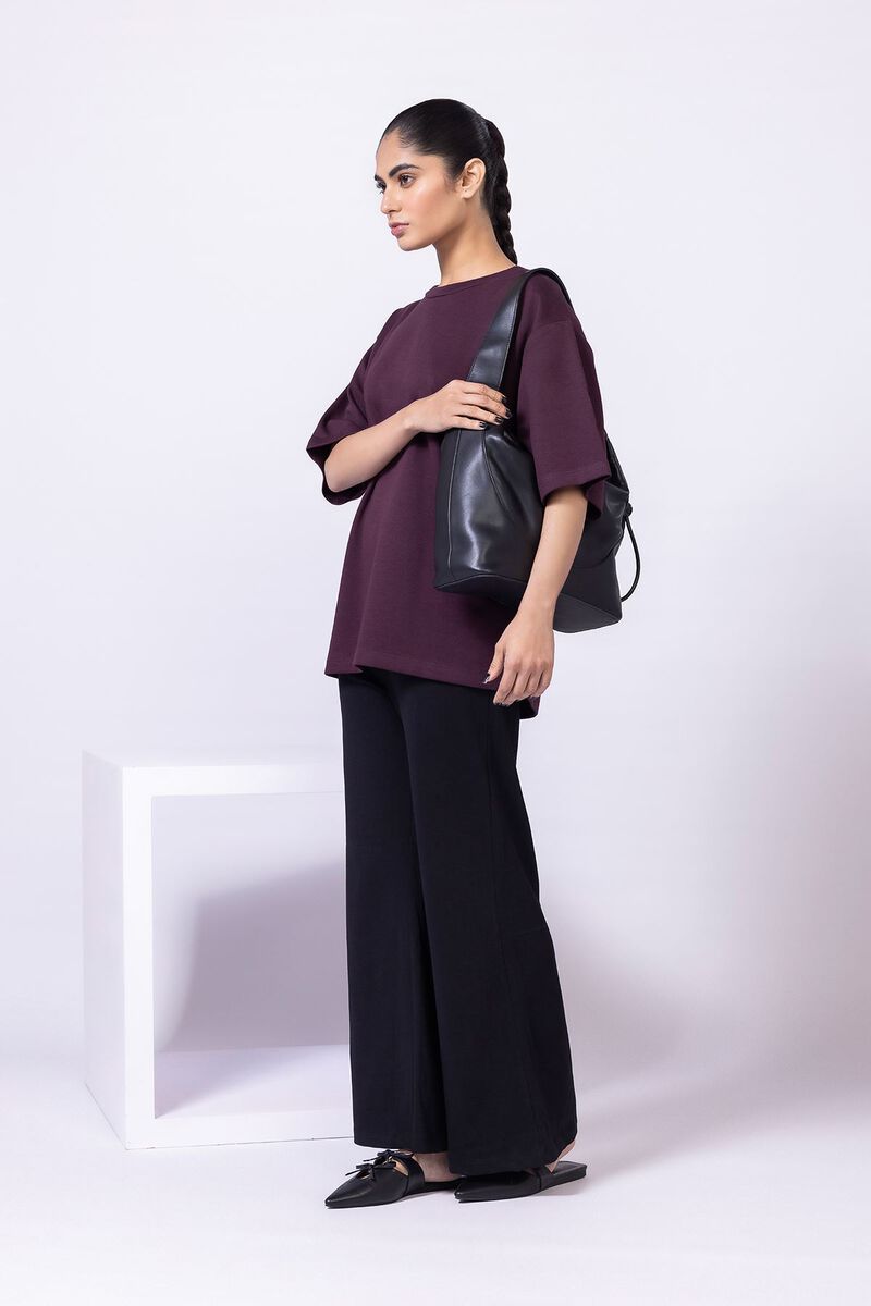 https://us.khaadi.com/dw/image/v2/BJTG_PRD/on/demandware.static/-/Sites-khaadi-master-catalog/default/dwdc2d808e/images/hi-res/wcb24272x_black_1.jpg?sw=800&sh=1200