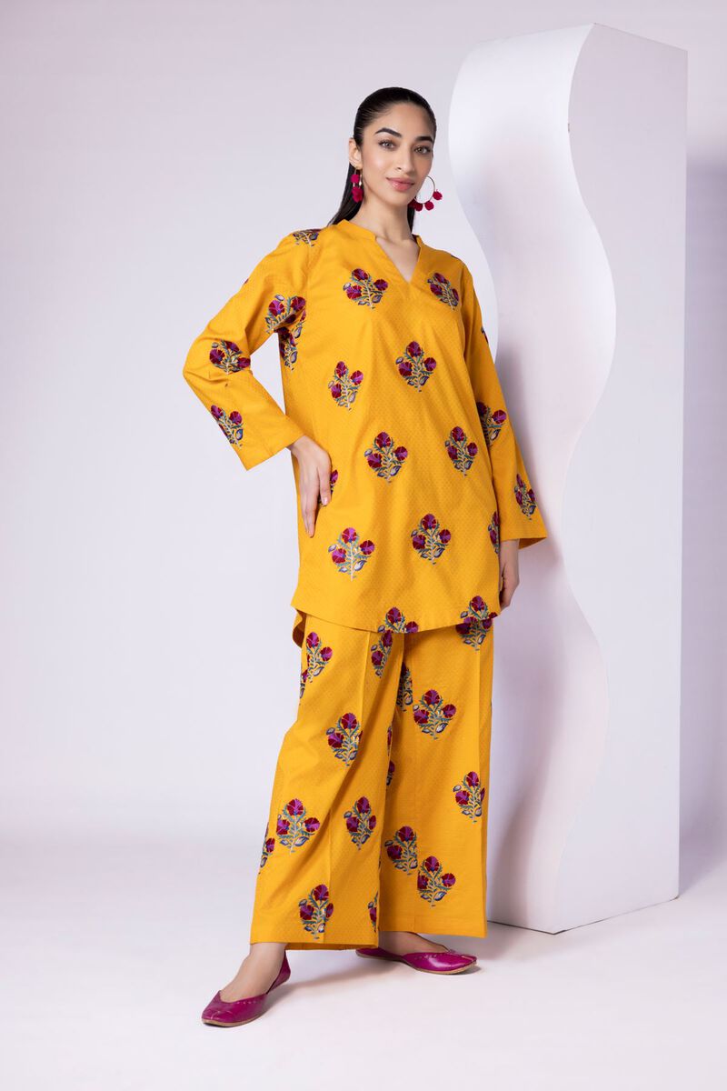 https://us.khaadi.com/dw/image/v2/BJTG_PRD/on/demandware.static/-/Sites-khaadi-master-catalog/default/dwdc38c811/images/hi-res/25-01e15-02tb_multi_1.jpg?sw=800&sh=1200