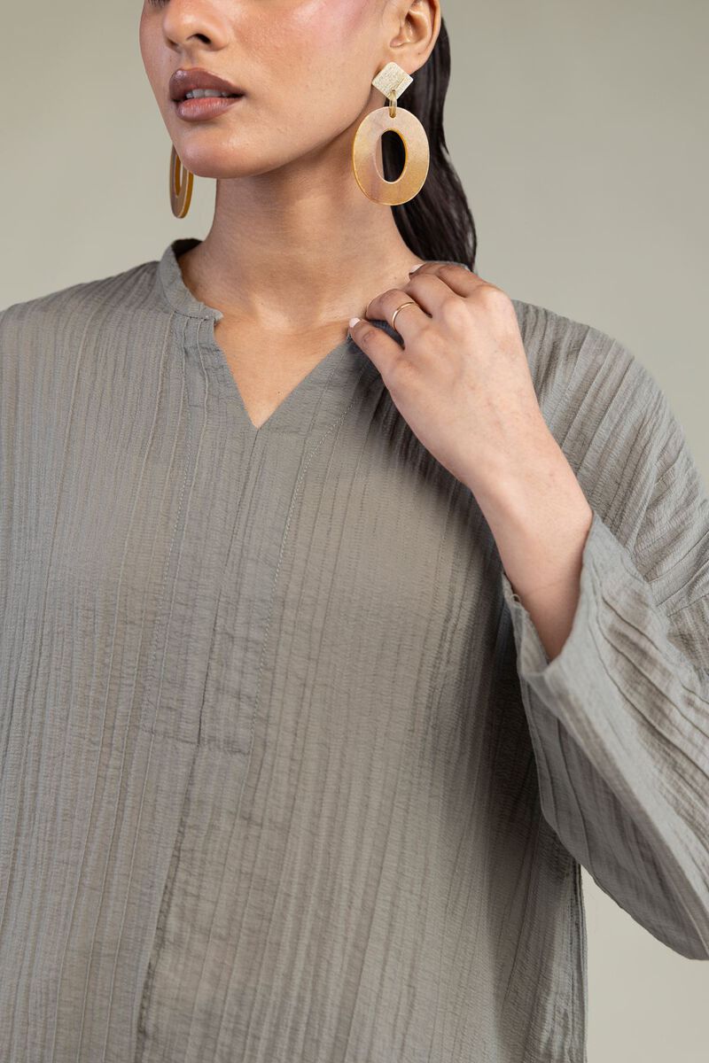 Dyed | Blended Crinkle | Crinkle V-Neck Blouse | USD 40.00
