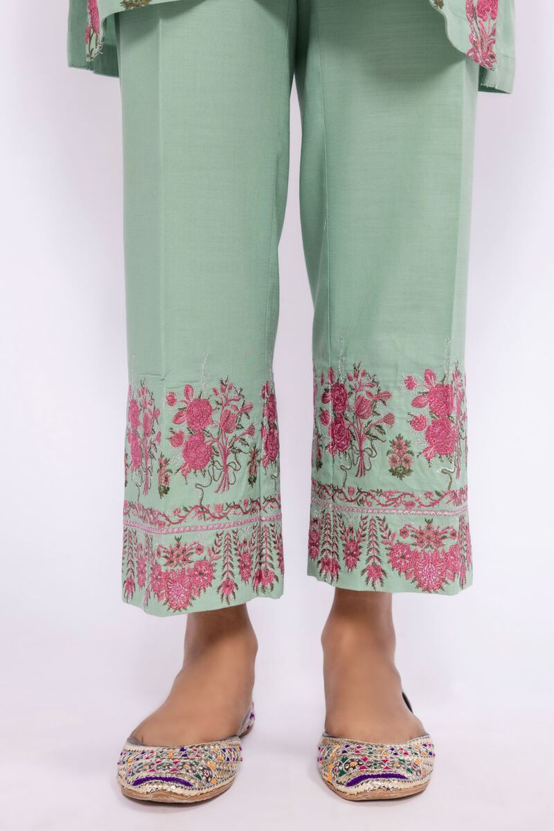  | Pants | Embroidered | null