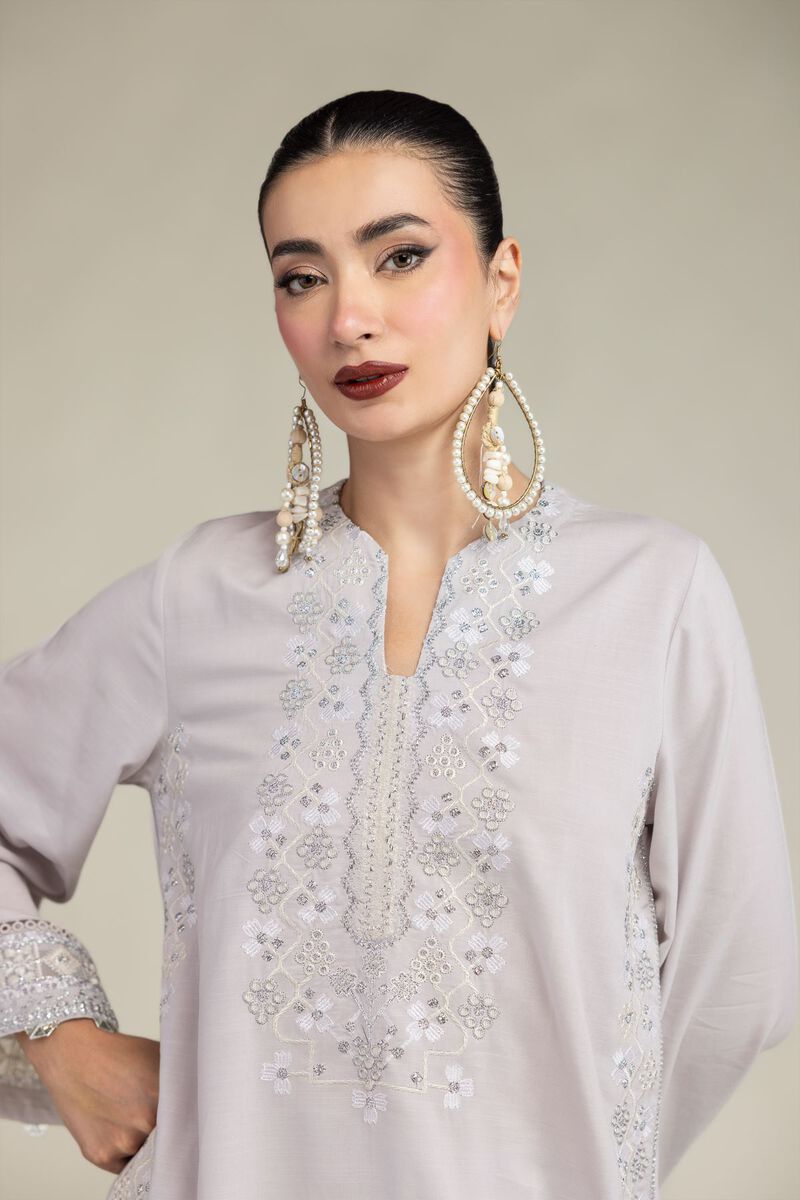 Embroidered | Raw Silk | Silk Threadwork Kurta | USD 55.00