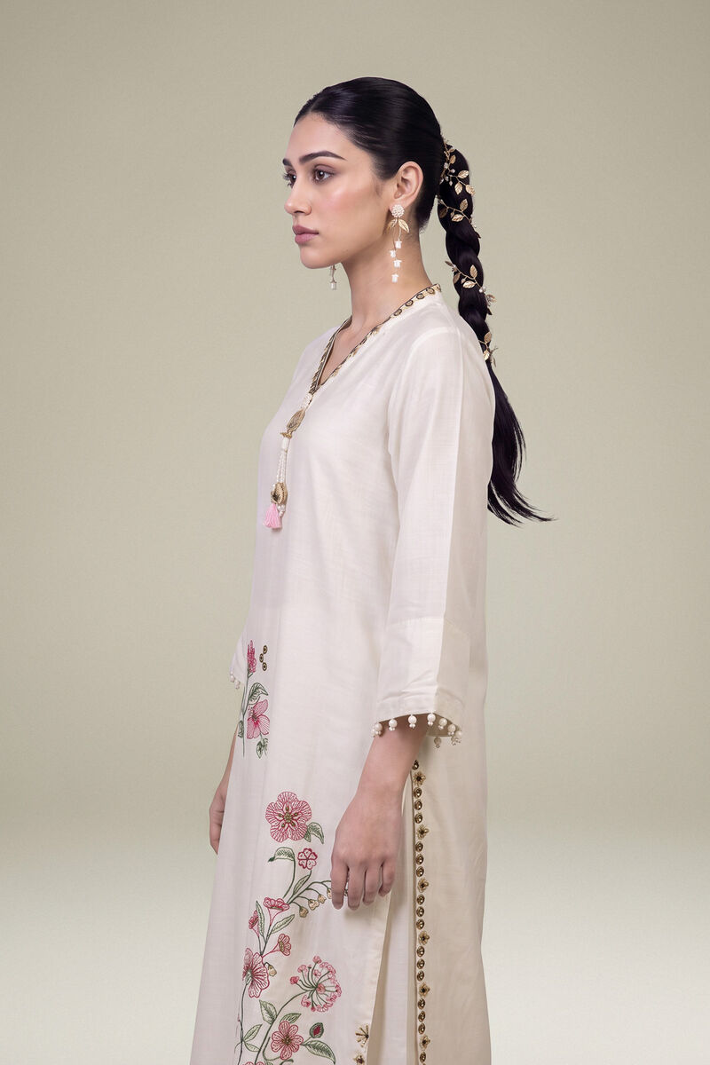 Embroidered | Raw Silk | Silk V-Neck Kurta | USD 60.00