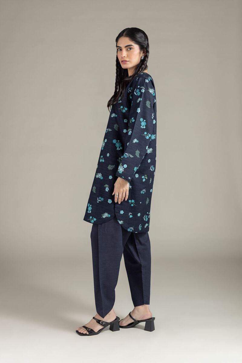 https://us.khaadi.com/dw/image/v2/BJTG_PRD/on/demandware.static/-/Sites-khaadi-master-catalog/default/dwe0f05009/images/hi-res/eeb24506b_multi_1.jpg?sw=800&sh=1200