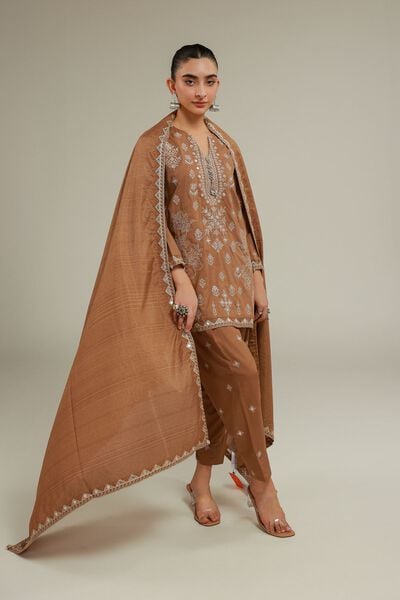 Embroidered | Polyester Silk | Embroidered Formal Dupatta | USD 40.00