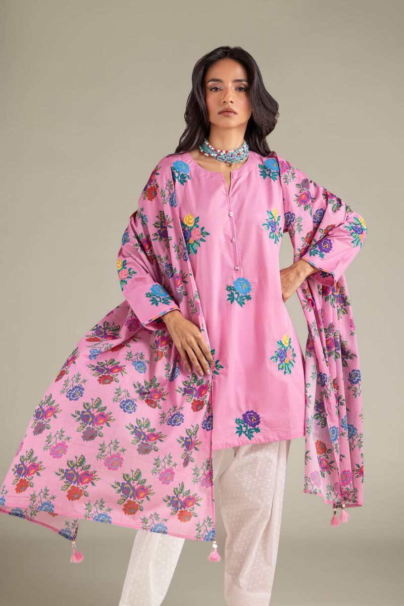 https://us.khaadi.com/dw/image/v2/BJTG_PRD/on/demandware.static/-/Sites-khaadi-master-catalog/default/dwe2279a49/images/hi-res/1-26-112-c-b_multi_1.jpg?sw=800&sh=1200