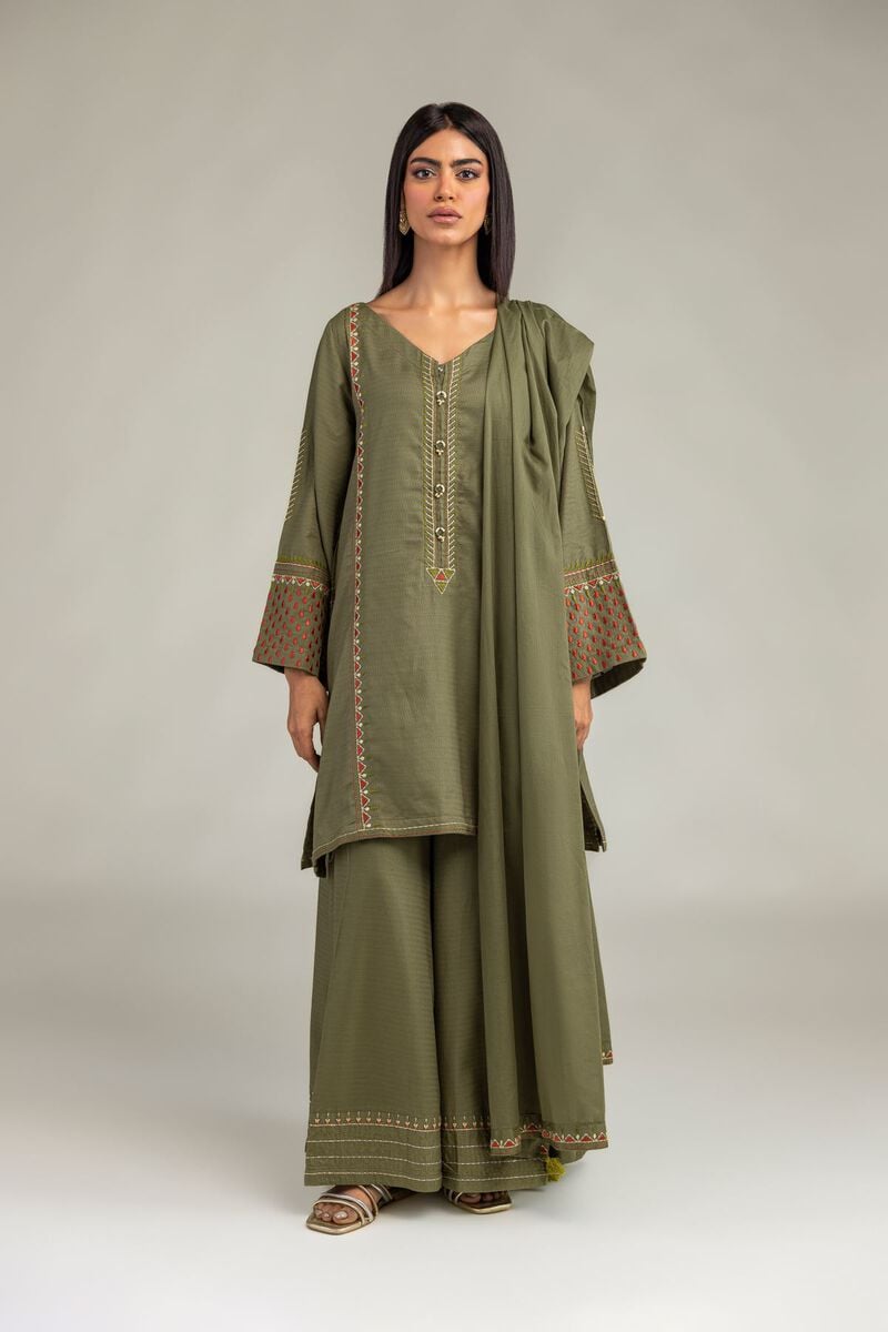 https://us.khaadi.com/dw/image/v2/BJTG_PRD/on/demandware.static/-/Sites-khaadi-master-catalog/default/dwe2ef7e51/images/hi-res/r-1-26-134-c-b_multi_1.jpg?sw=800&sh=1200