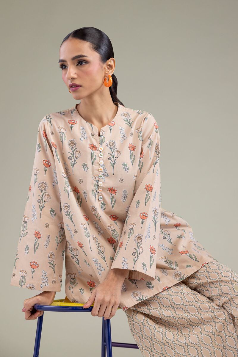https://us.khaadi.com/dw/image/v2/BJTG_PRD/on/demandware.static/-/Sites-khaadi-master-catalog/default/dwe644c74f/images/hi-res/1-26-213-a-d2_multi_1.jpg?sw=800&sh=1200