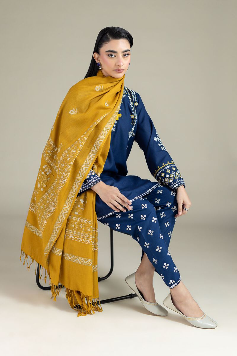 https://us.khaadi.com/dw/image/v2/BJTG_PRD/on/demandware.static/-/Sites-khaadi-master-catalog/default/dwe661bb73/images/hi-res/r-st25095a_multi_1.jpg?sw=800&sh=1200