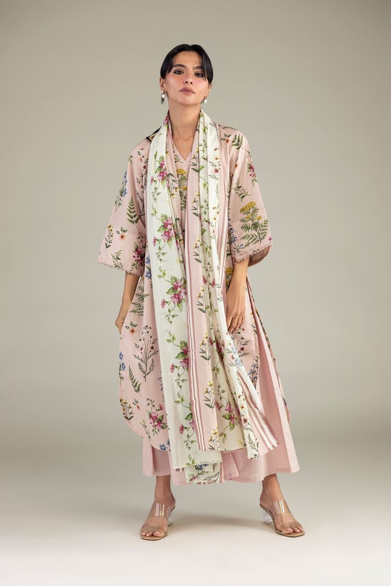 https://us.khaadi.com/dw/image/v2/BJTG_PRD/on/demandware.static/-/Sites-khaadi-master-catalog/default/dwe6735059/images/hi-res/1-26-315-c-e1_multi_1.jpg?sw=800&sh=1200