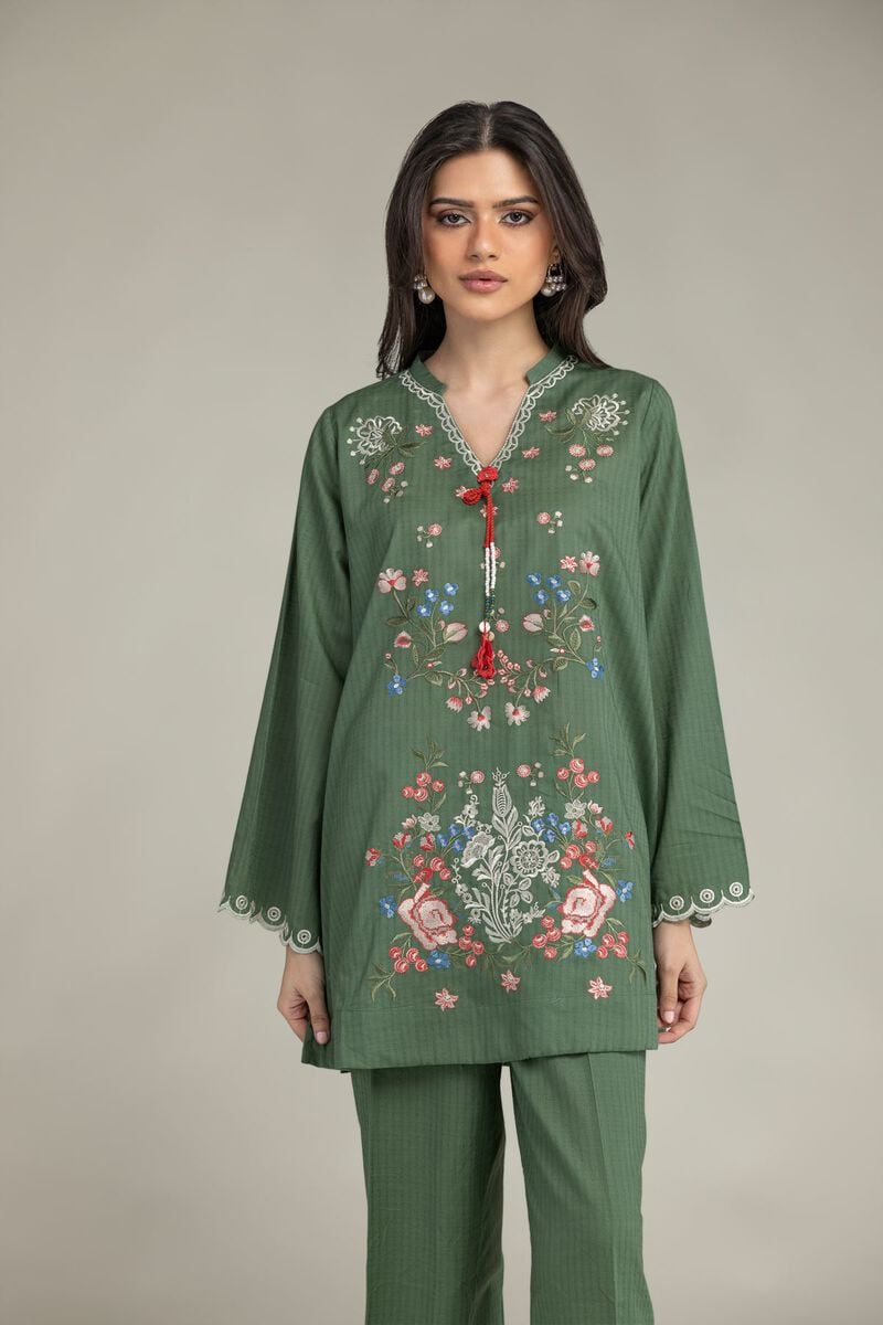 https://us.khaadi.com/dw/image/v2/BJTG_PRD/on/demandware.static/-/Sites-khaadi-master-catalog/default/dwe6ce0a1c/images/hi-res/1-26-225-a-g2_multi_1.jpg?sw=800&sh=1200