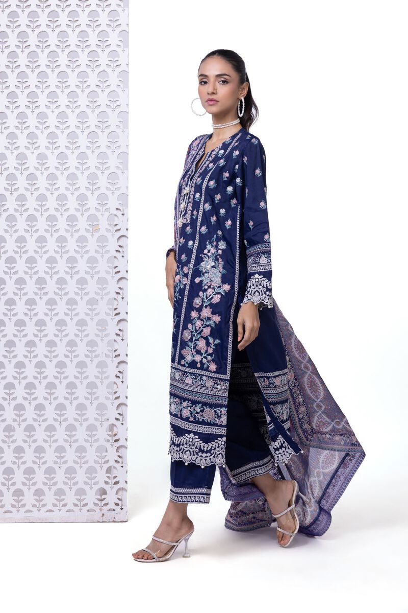 https://us.khaadi.com/dw/image/v2/BJTG_PRD/on/demandware.static/-/Sites-khaadi-master-catalog/default/dwe70a42b3/images/hi-res/esb24536a_navy_1.jpg?sw=800&sh=1200