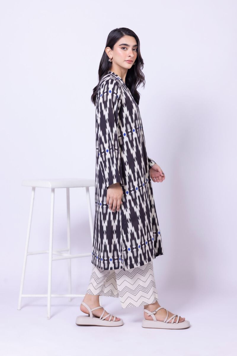 https://us.khaadi.com/dw/image/v2/BJTG_PRD/on/demandware.static/-/Sites-khaadi-master-catalog/default/dwe851e92b/images/hi-res/25-09-10e1-04ba_multi_1.jpg?sw=800&sh=1200