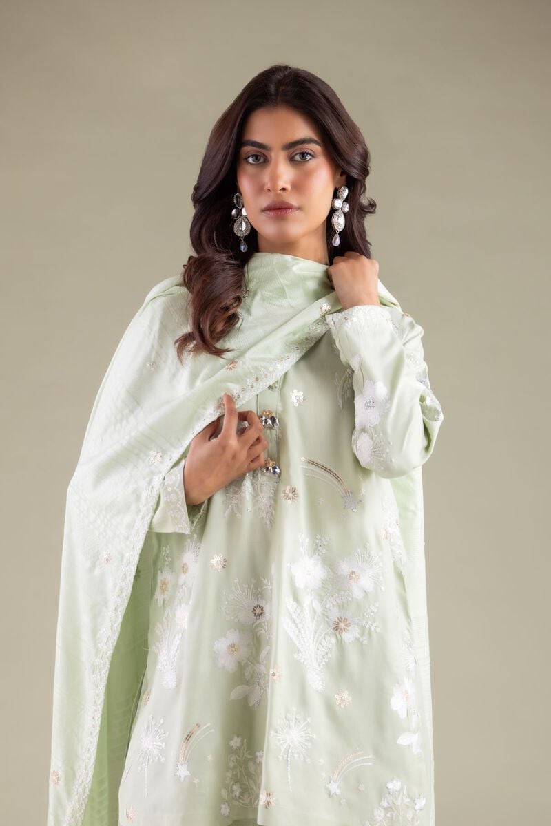 https://us.khaadi.com/dw/image/v2/BJTG_PRD/on/demandware.static/-/Sites-khaadi-master-catalog/default/dwe8cb8a7b/images/hi-res/2-26-110-a-d_multi_1.jpg?sw=800&sh=1200