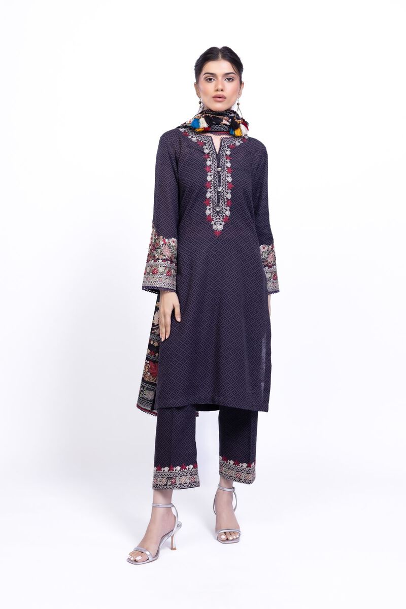 https://us.khaadi.com/dw/image/v2/BJTG_PRD/on/demandware.static/-/Sites-khaadi-master-catalog/default/dwe90af834/images/hi-res/plkn02a_multi_1.jpg?sw=800&sh=1200