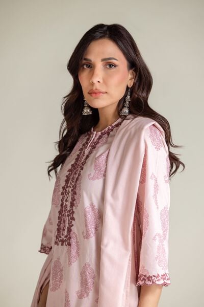 Embroidered | Textured Lawn | Lawn Pink Dupatta | USD 25.00