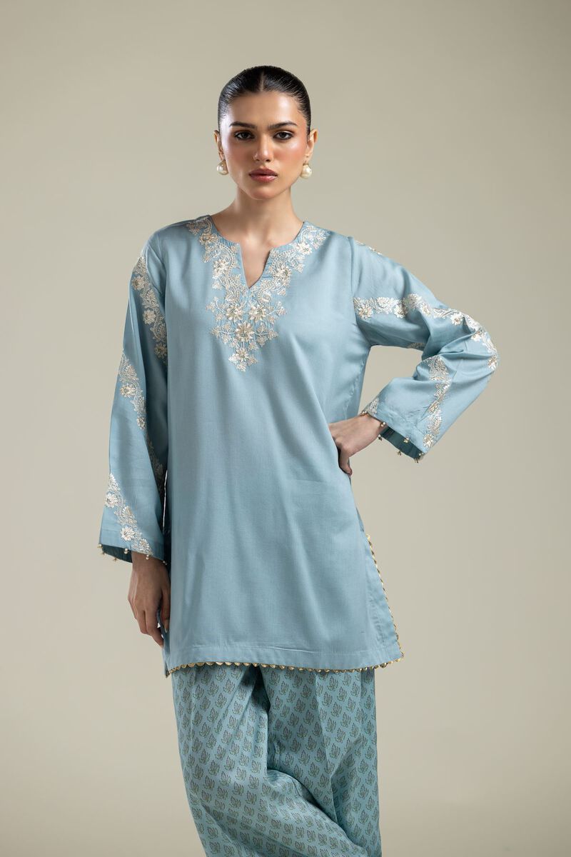 https://us.khaadi.com/dw/image/v2/BJTG_PRD/on/demandware.static/-/Sites-khaadi-master-catalog/default/dwea28c600/images/hi-res/1-26-106-a-a_multi_1.jpg?sw=800&sh=1200