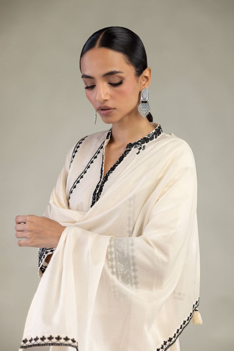 Embroidered | Lawn | Lawn Tassel Dupatta | USD 35.00