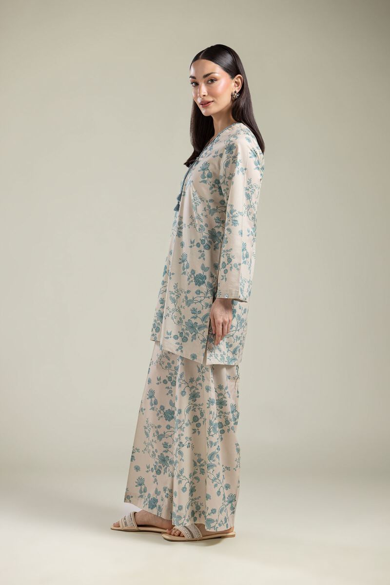 https://us.khaadi.com/dw/image/v2/BJTG_PRD/on/demandware.static/-/Sites-khaadi-master-catalog/default/dweb80b725/images/hi-res/1-26-135-b-d_multi_1.jpg?sw=800&sh=1200