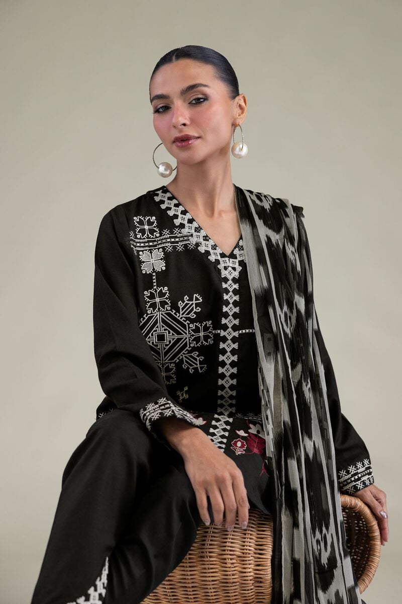 Embroidered | Chiffon | Black Chiffon Dupatta | USD 30.00