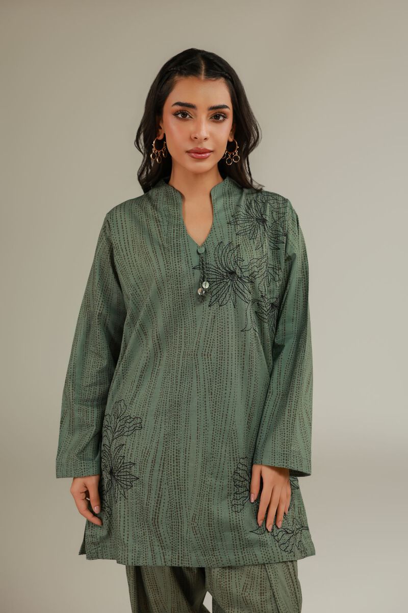 https://us.khaadi.com/dw/image/v2/BJTG_PRD/on/demandware.static/-/Sites-khaadi-master-catalog/default/dwecfc03d0/images/hi-res/1-26-124-a-d_multi_1.jpg?sw=800&sh=1200