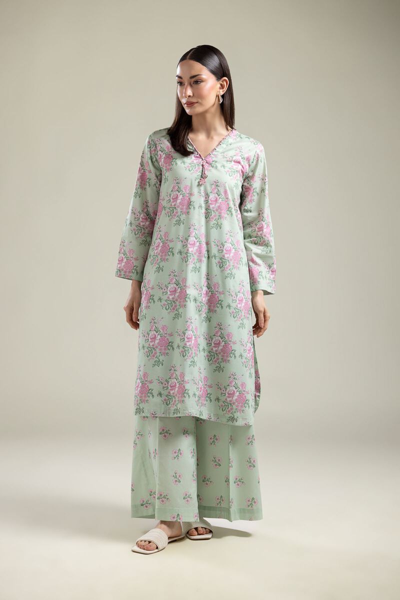 https://us.khaadi.com/dw/image/v2/BJTG_PRD/on/demandware.static/-/Sites-khaadi-master-catalog/default/dwf048624e/images/hi-res/1-26-135-b-b_multi_1.jpg?sw=800&sh=1200