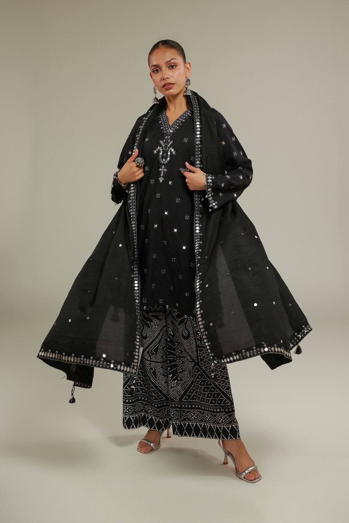 Buy Black Wide-Leg Pants | 0.0 N/A | 2-26-103-B-E-VG_MULTI
