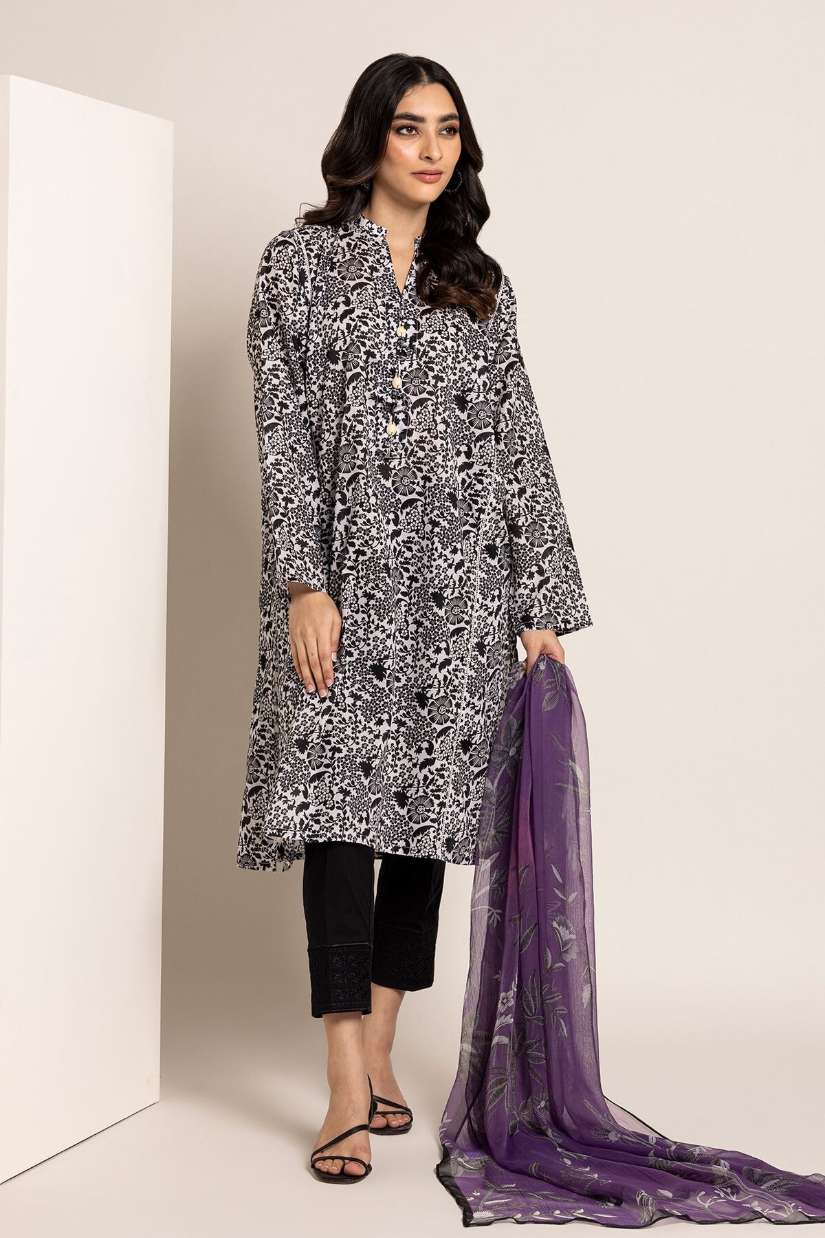 Khaadi two outlet piece suit