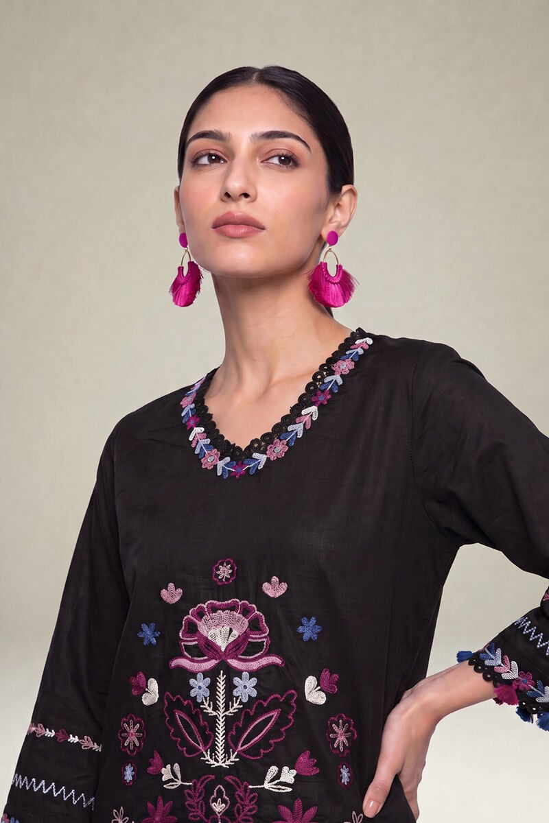 Embroidered | Cambric | Floral Black Kurta | USD 45.00