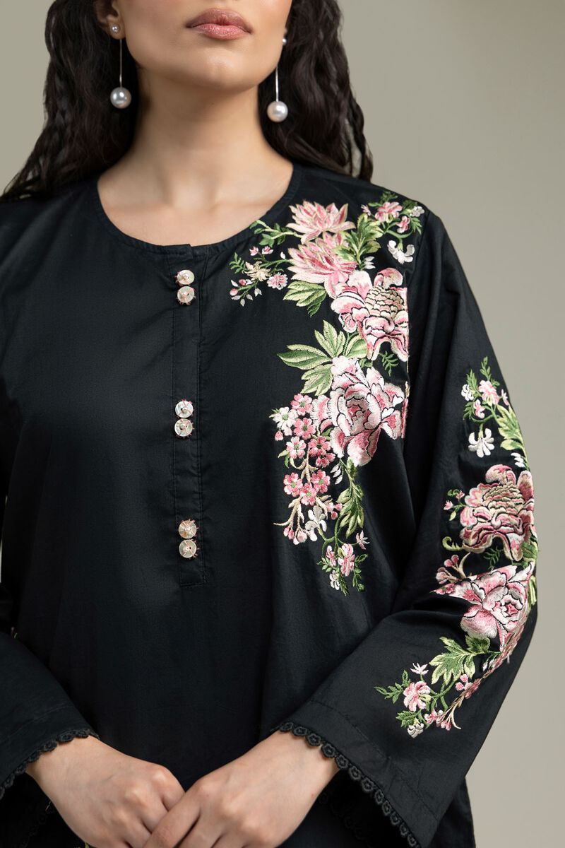 Embroidered | Cambric | Black Round-Neck Kurta | USD 40.00