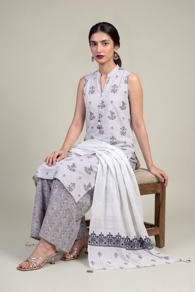 Embroidered | Raw Silk | Sleeveless V-Neck Kurta | USD 45.00